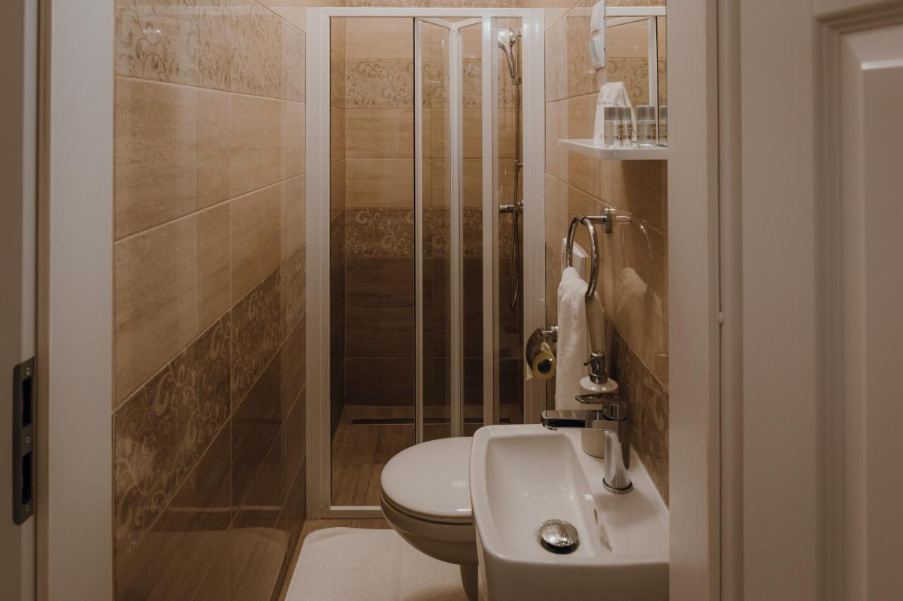 Dozsa Apartman Seghedin Exterior foto
