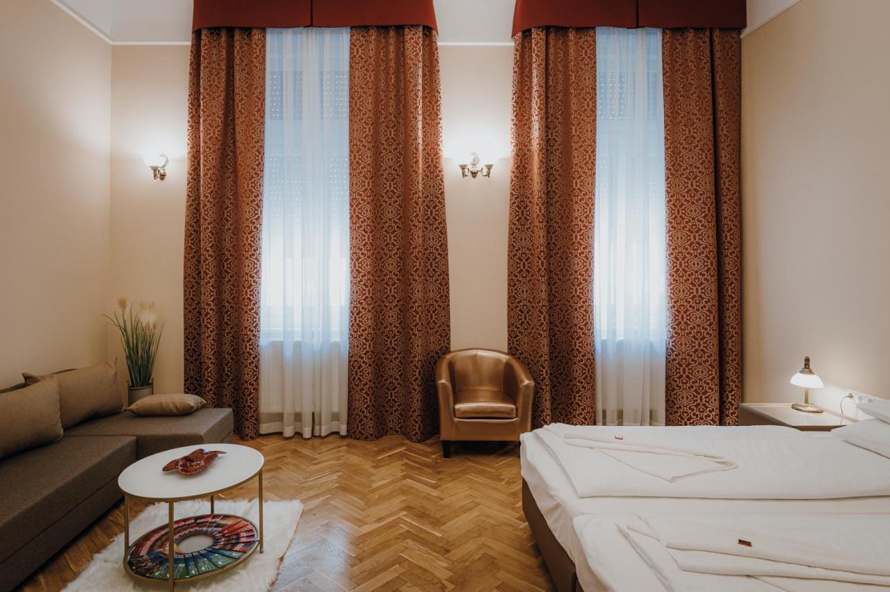 Dozsa Apartman Seghedin Exterior foto