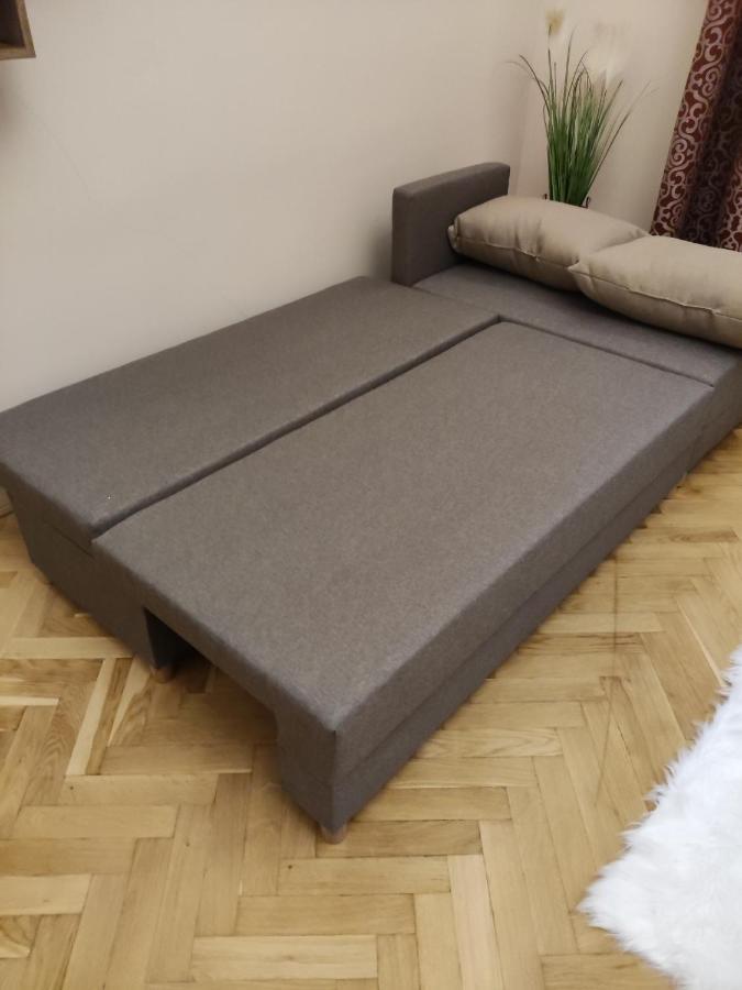 Dozsa Apartman Seghedin Exterior foto